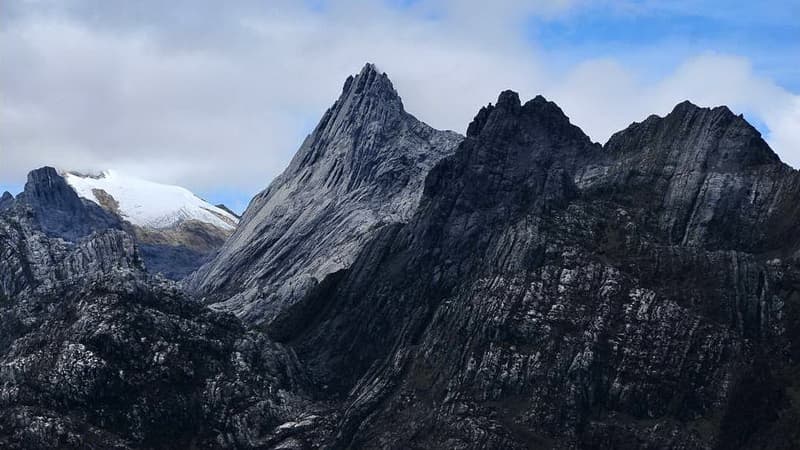 Pirámide Carstensz