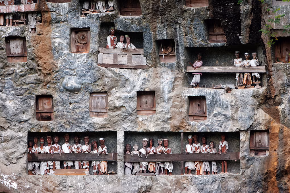 Tana Toraja Esencial